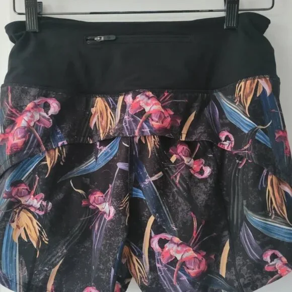 LULULEMON SPEED UP SHORTS SIZE 8 - Picture 5 of 7